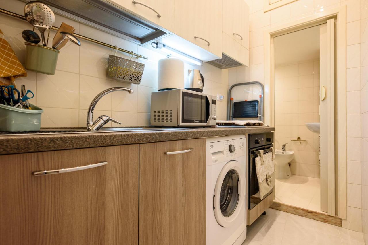Apartment Vico Tre Re A Toledo 41 Naples